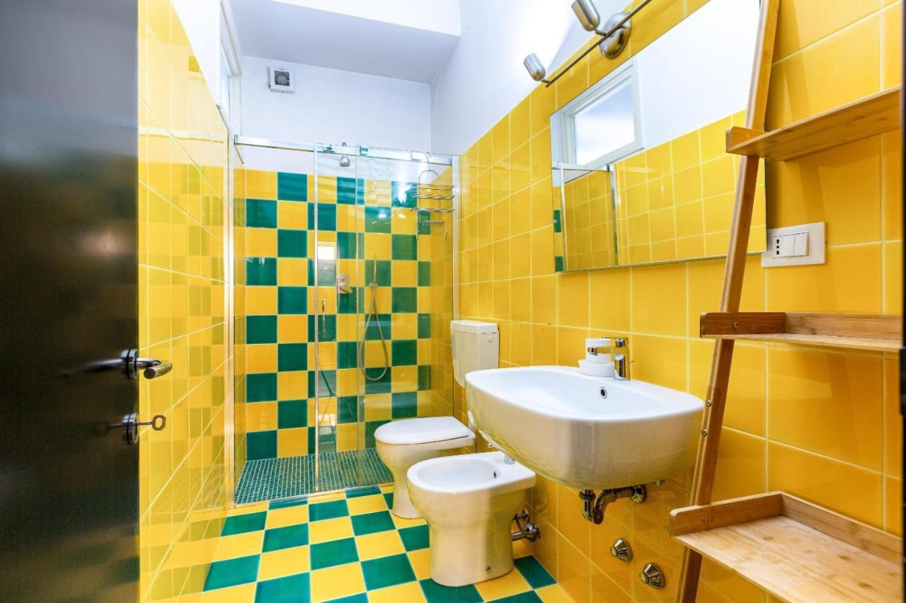 Porta Ticinese Colorful Apartment! Leilighet