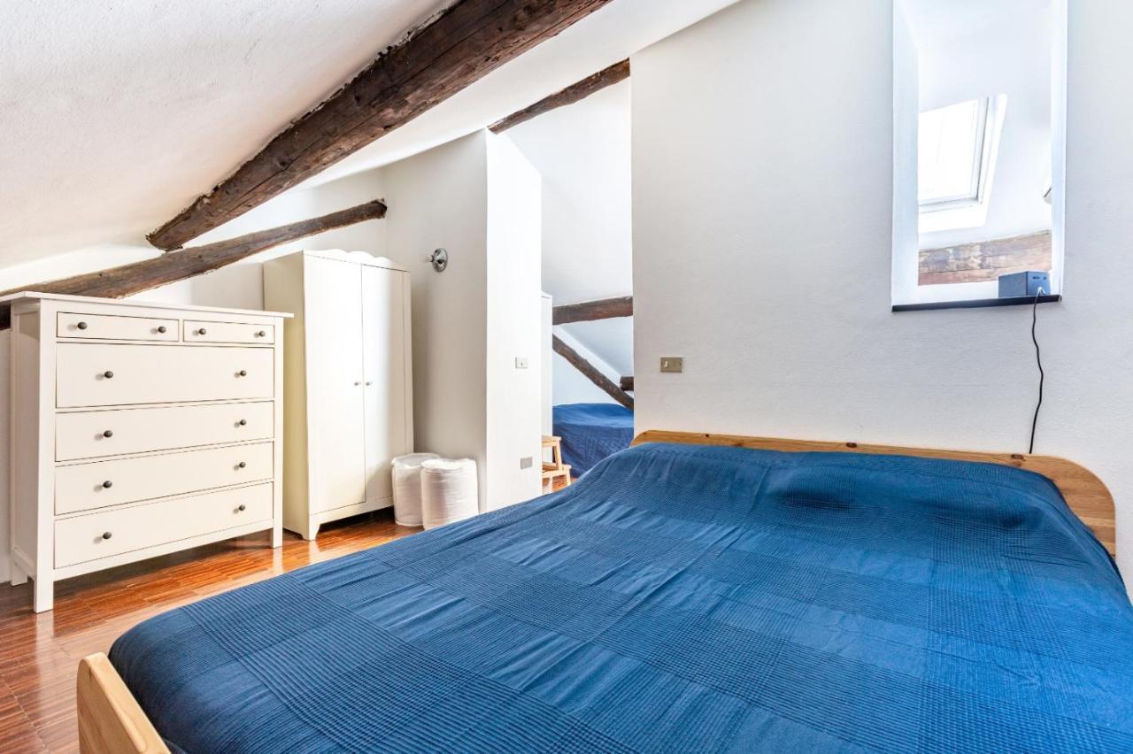 Porta Ticinese Colorful Apartment! * Milano