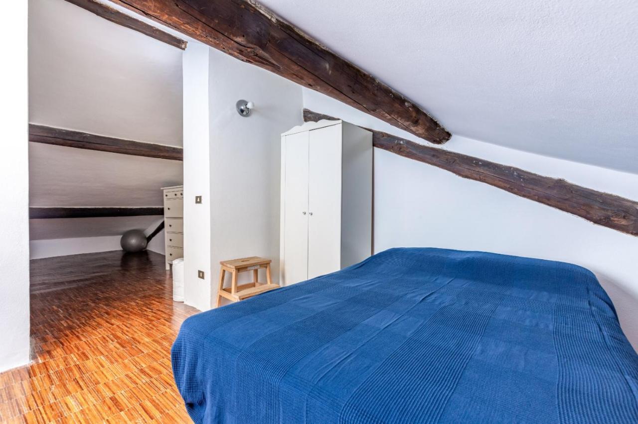 Porta Ticinese Colorful Apartment! * Milano