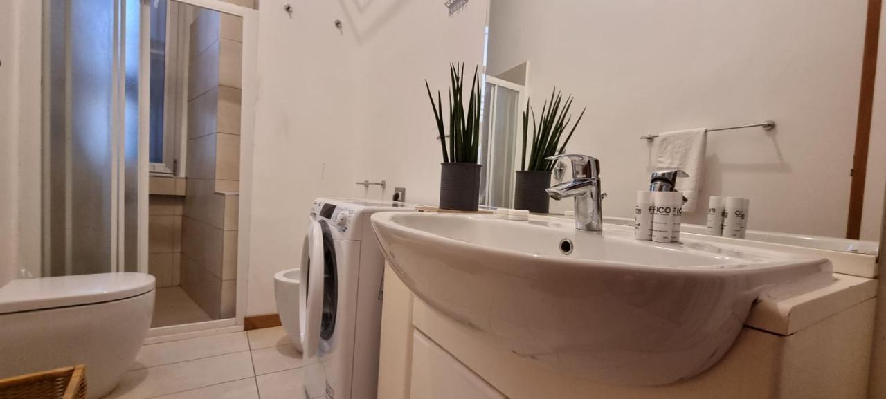Altido Homey Flat With Balcony In Historical Centre * Milano