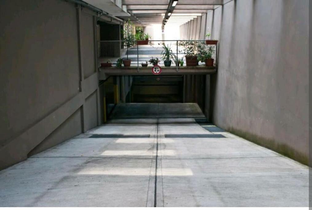 Vela Centro Con Garage Mailand