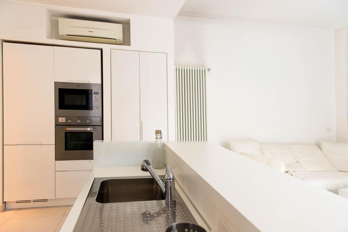 Hbhall Navigli 6b