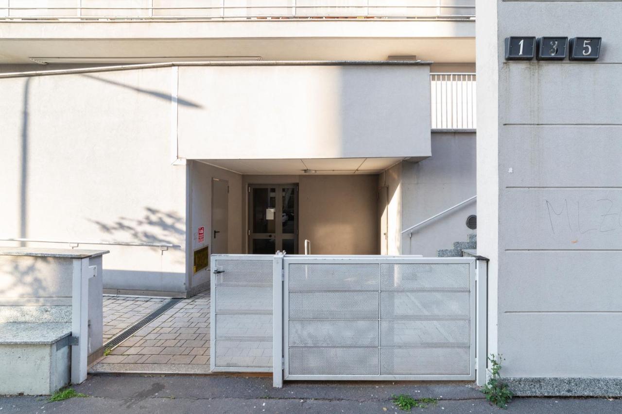 Rogoredo Apt With Terrace! Appartamento Milano