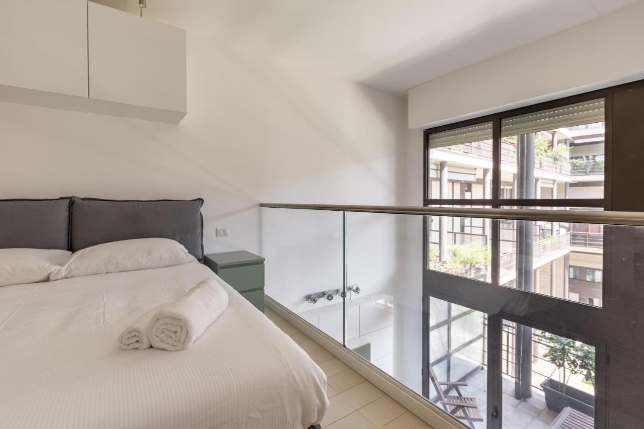Elegant Loft With Balcony! Lejlighed *