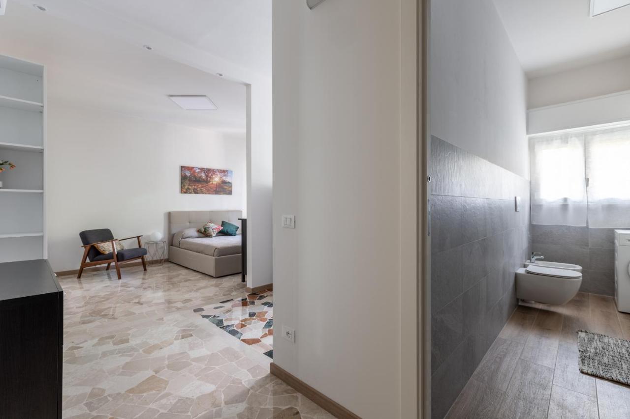 Appartement Piazzale Udine Balcony Milaan