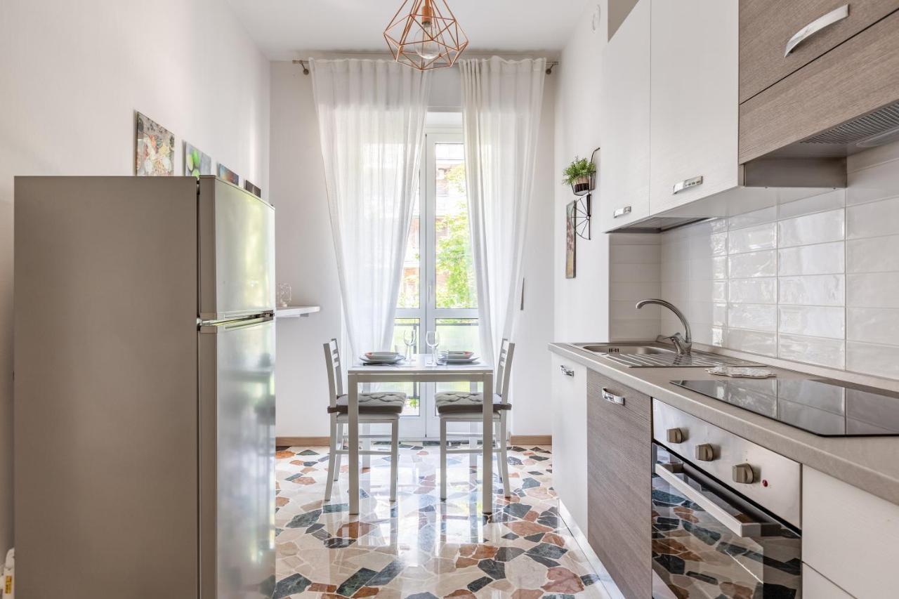Piazzale Udine Balcony Appartement Milaan