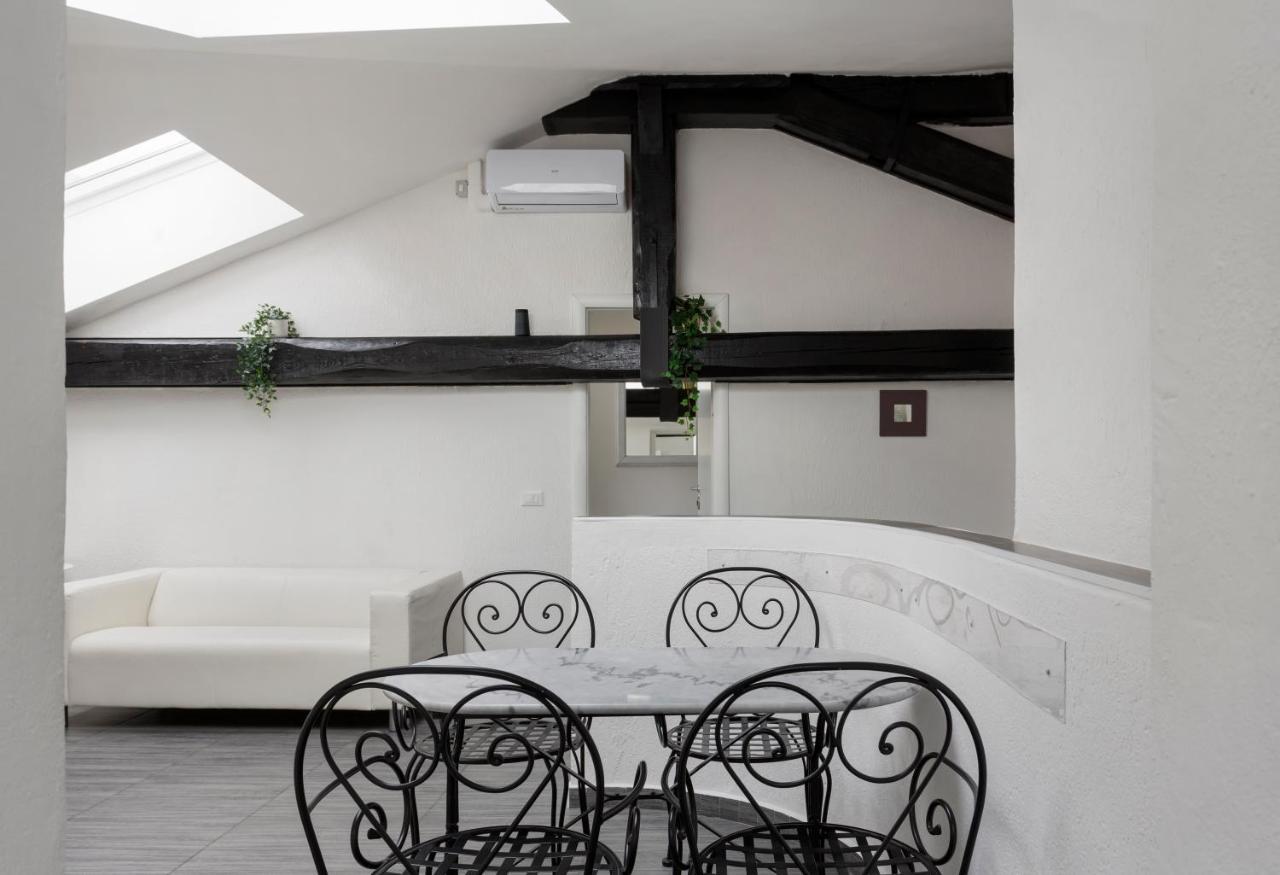 Apartment 2 Bedroom 2 Bathroom Apt - Duomo 1 *