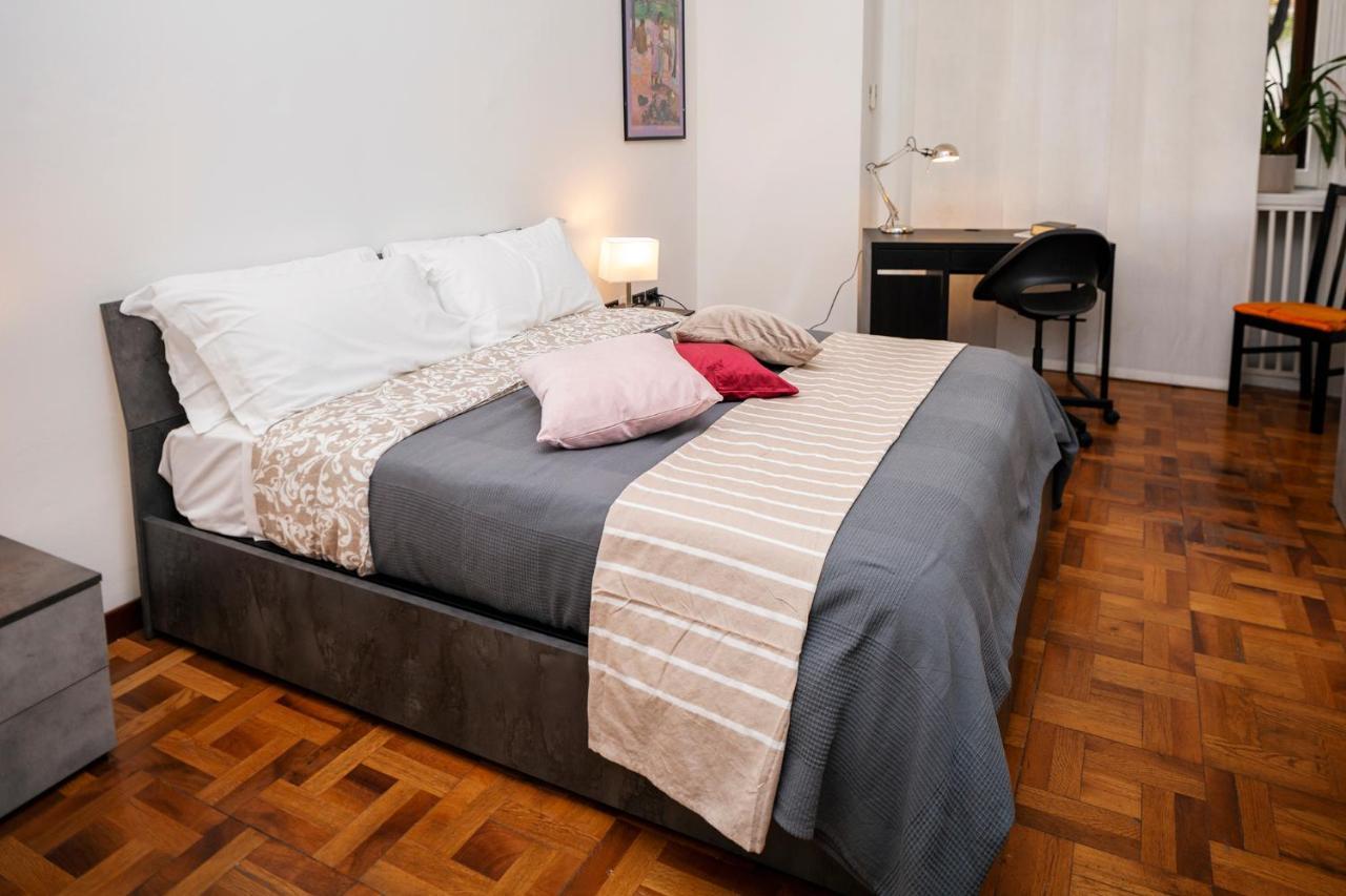 Central Apartment *