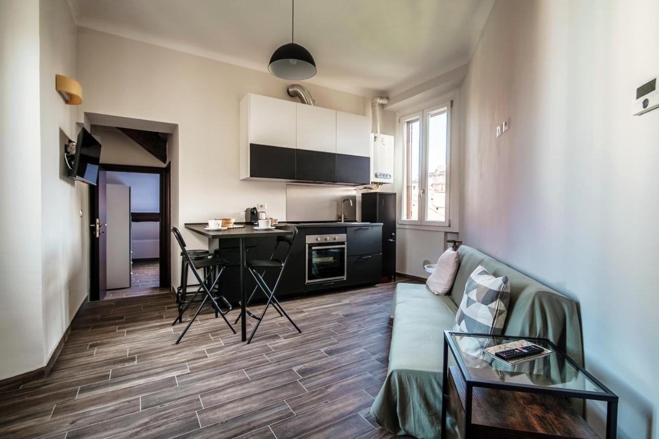 Lejlighed Joivy Stylish Flat, 5-minute Metro Trip To Centre Milano