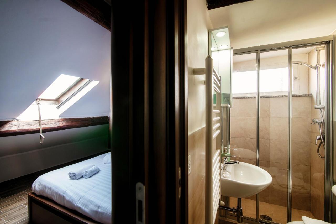 Joivy Stylish Flat, 5-minute Metro Trip To Centre Milano