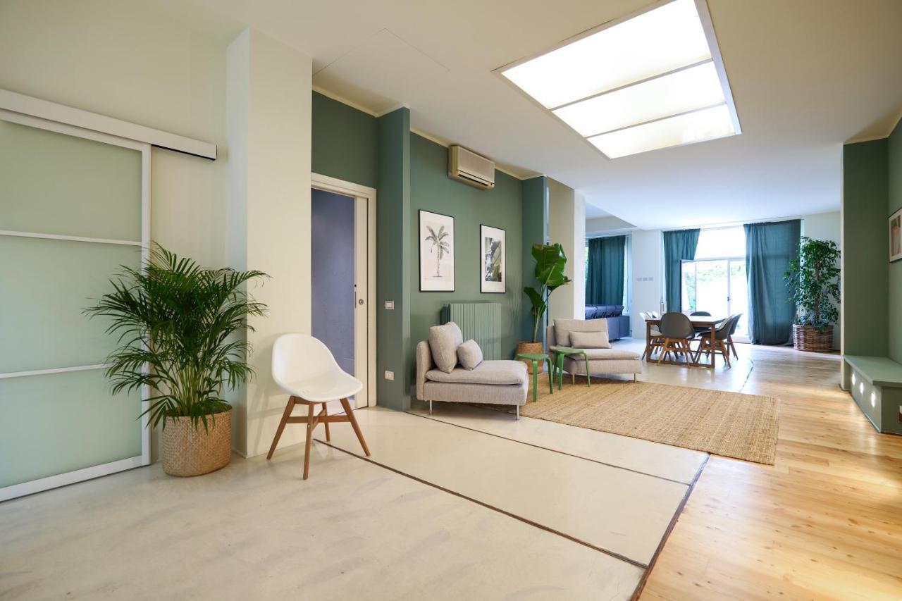 Prestige Boutique Homes - Garden&pool Apartment