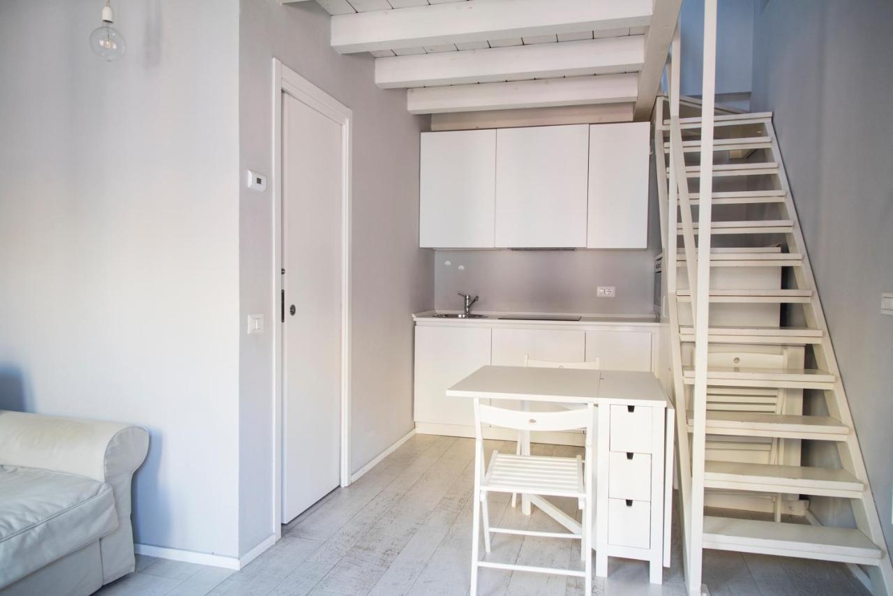 Youhosty - Custodi 12 Milano
