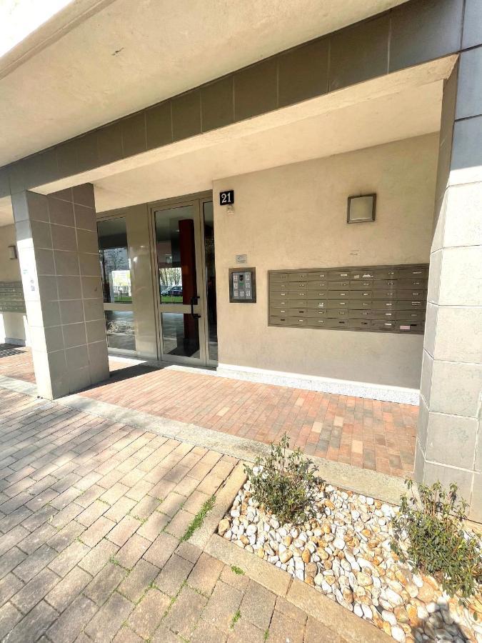 Elegant In With Panoramic Terrace Milan
