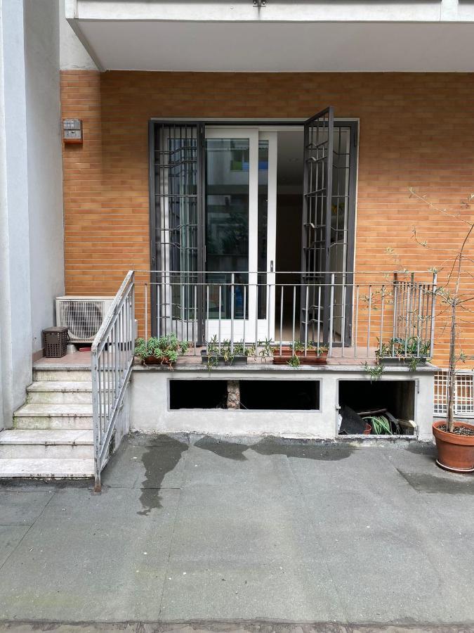 Lovely In The New Porta Nuova Area Apartment