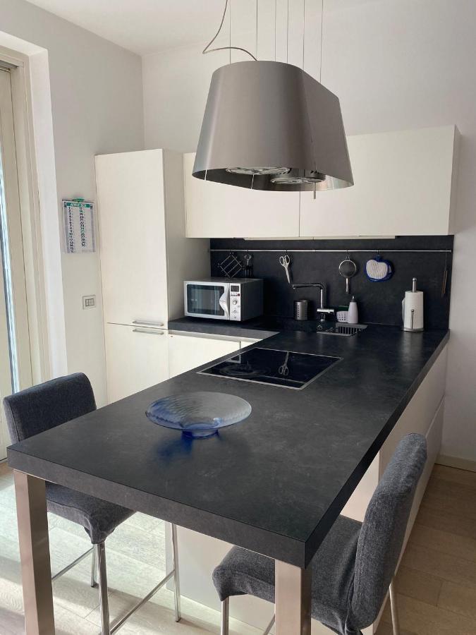 Apartment Lovely In The New Porta Nuova Area *