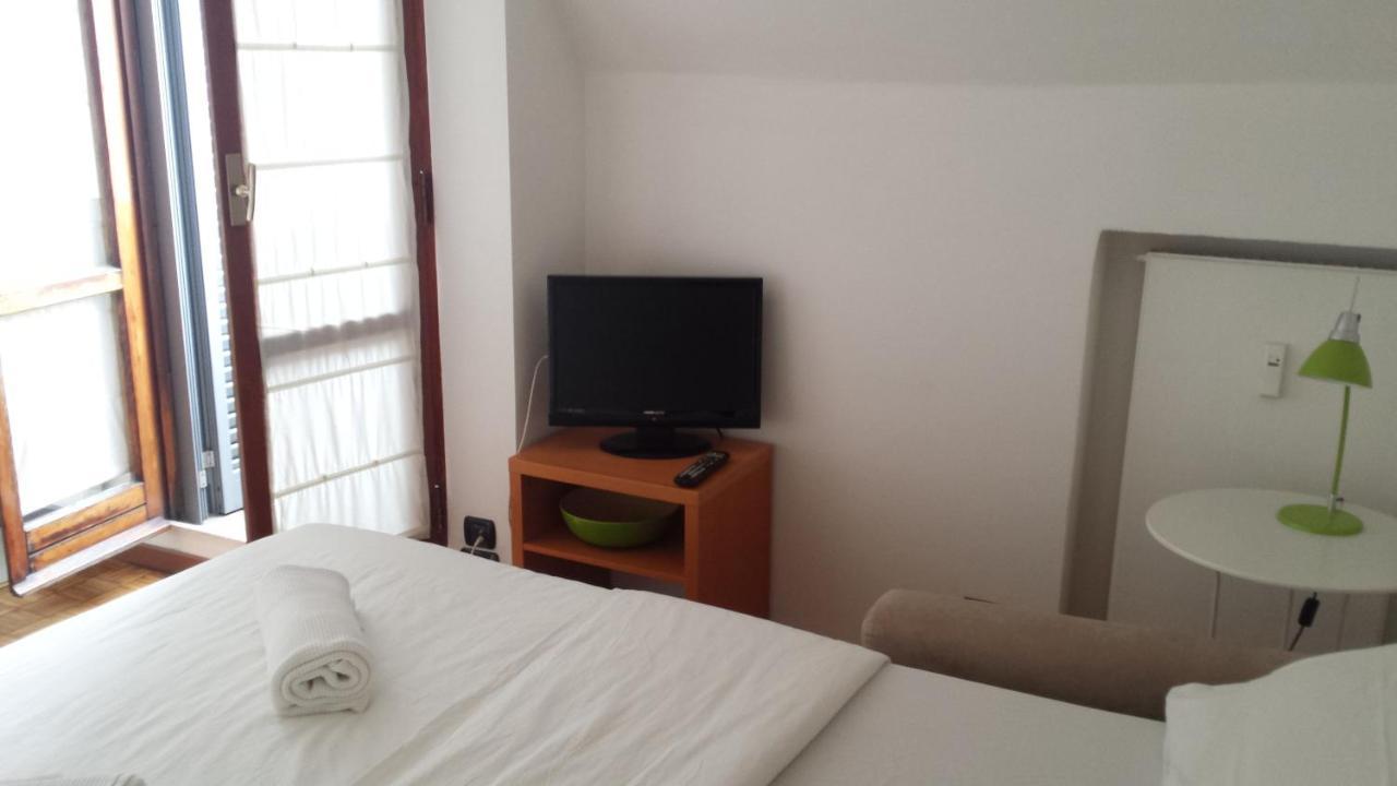 Porta Venezia, Monolocale Con Vista Sui Tetti Appartement *