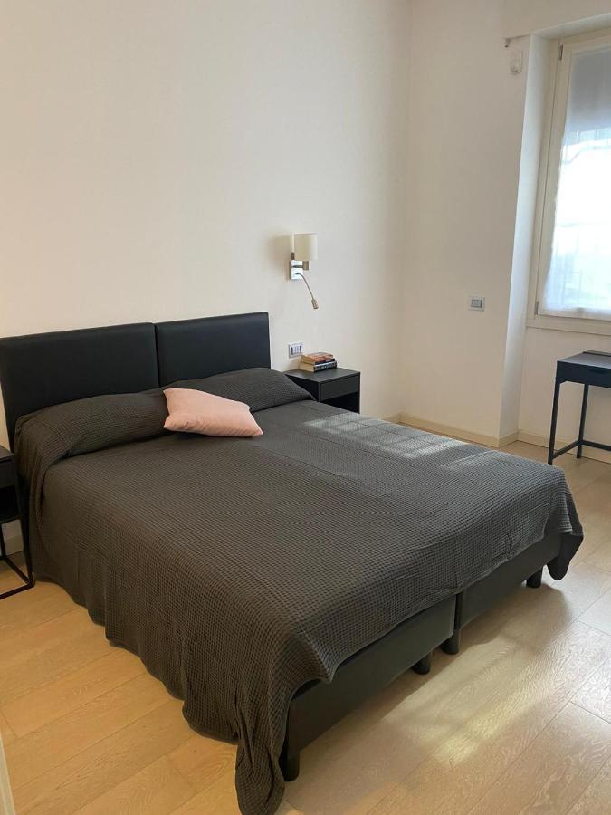Apartment Lovely In The New Porta Nuova Area