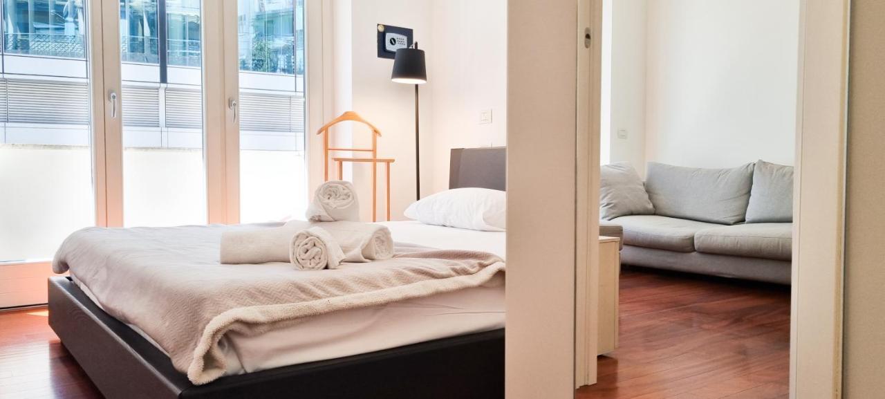 Joivy Superb Flat, 2 Balconies & Skyscrapers View Appartamento Milano