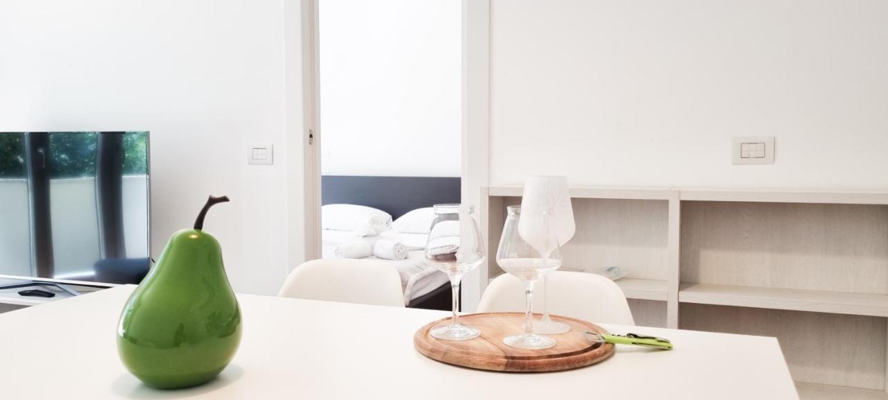 Joivy Superb Flat, 2 Balconies & Skyscrapers View * Milano