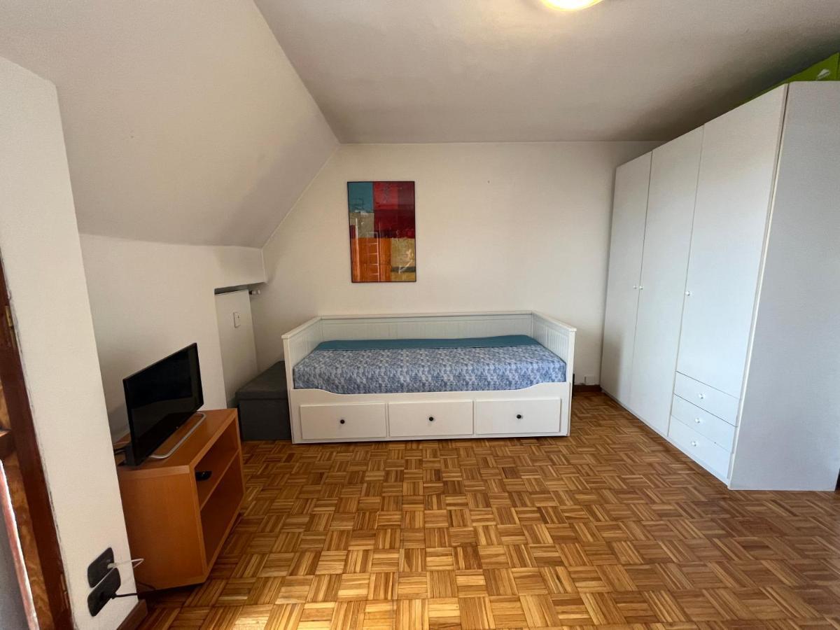 Porta Venezia, Monolocale Con Vista Sui Tetti Appartement *