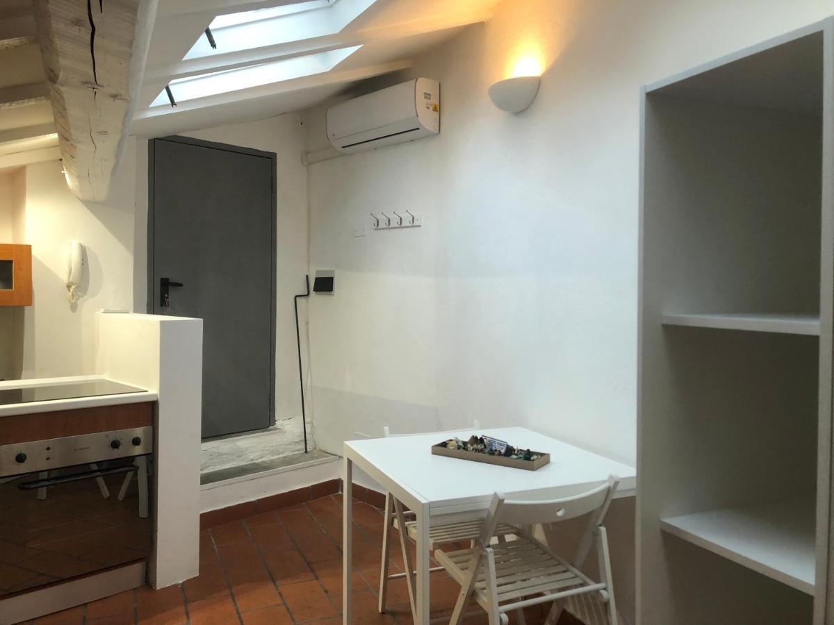 Appartamento Il Tetto Fiorito Dell'isola Milano