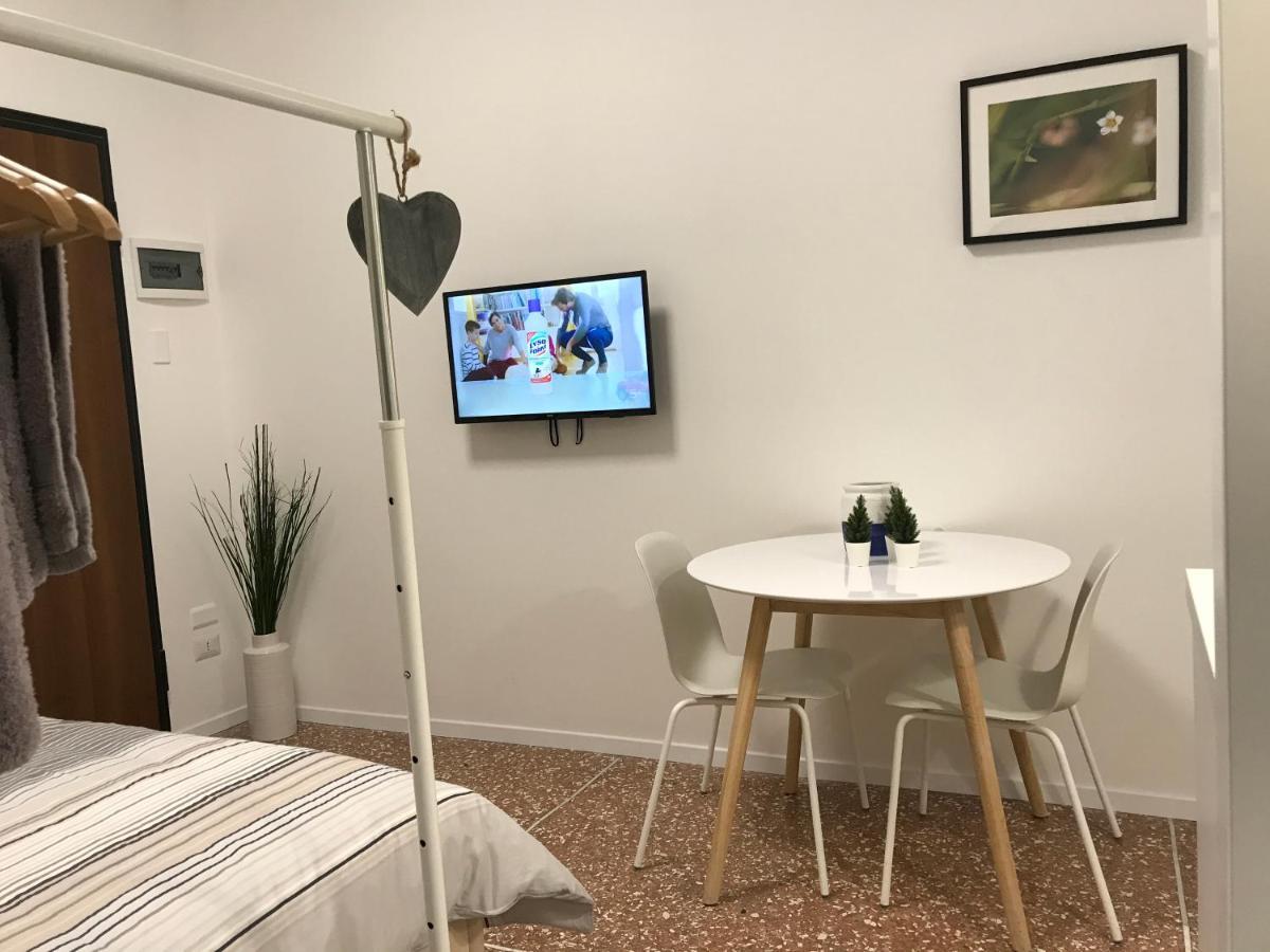 25 - Near Metro M3 * Milano