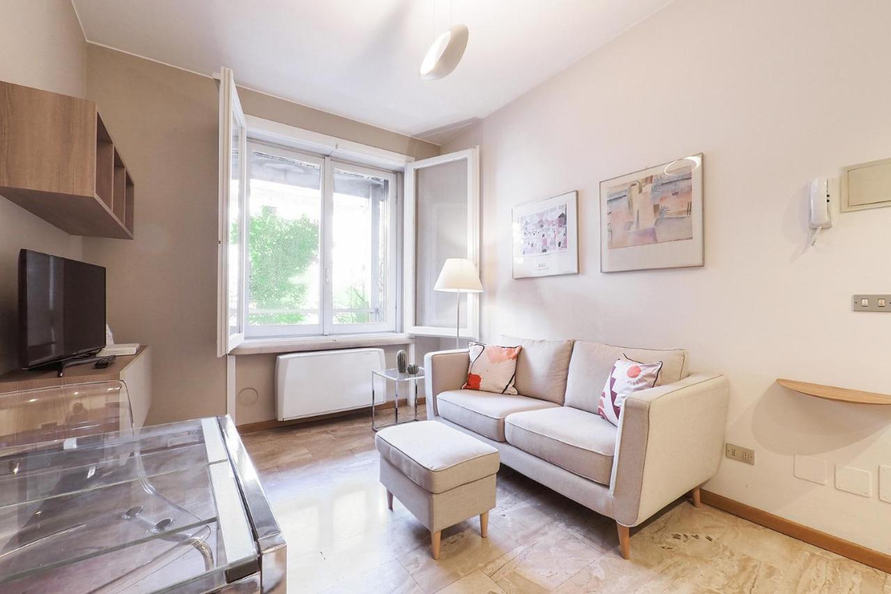 Contempora - Elvezia 8 - E15 * Milano