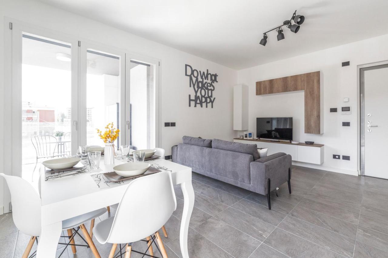Modern Apt With Terrace And Parking! Lejlighed *
