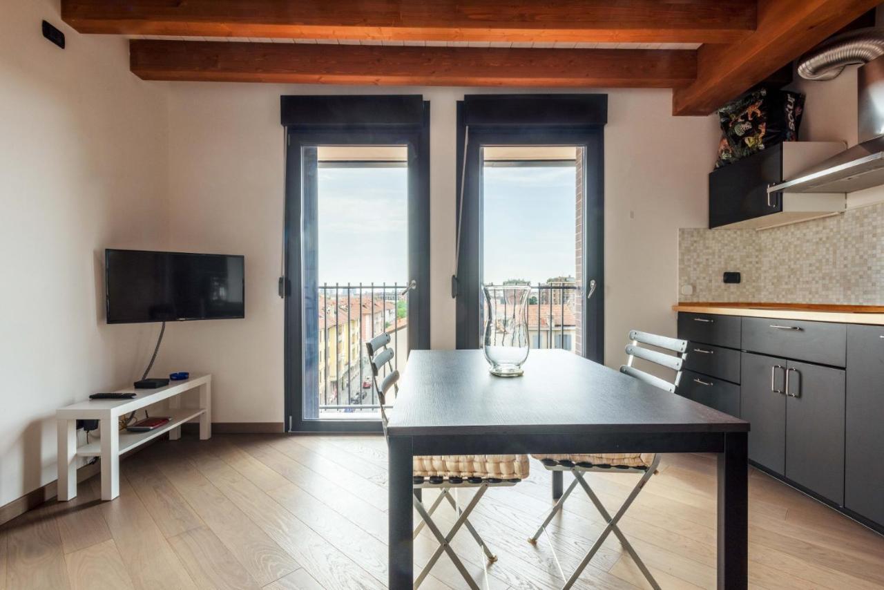 Amazing Flat With A View And Terrace On Navigli By Easylife *