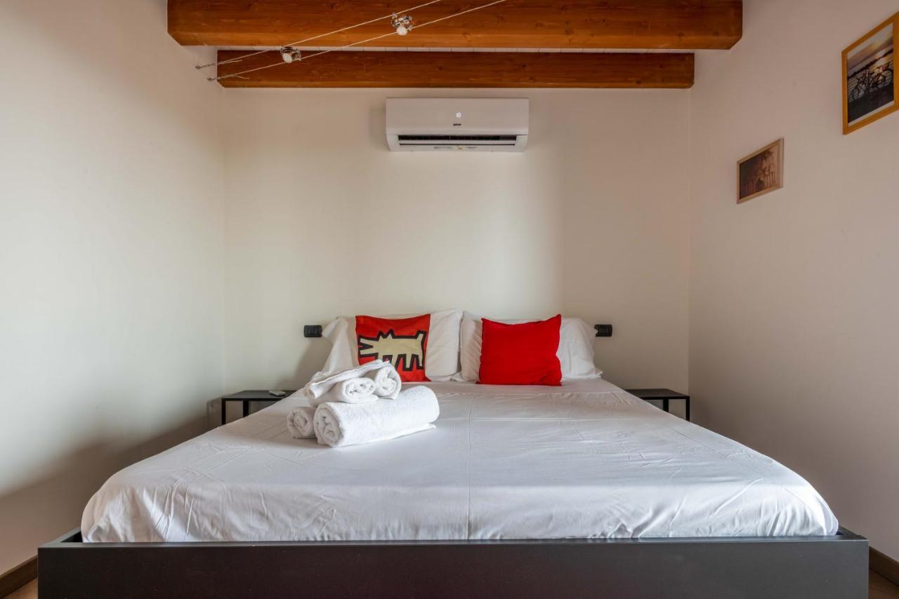 Amazing Flat With A View And Terrace On Navigli By Easylife Milan