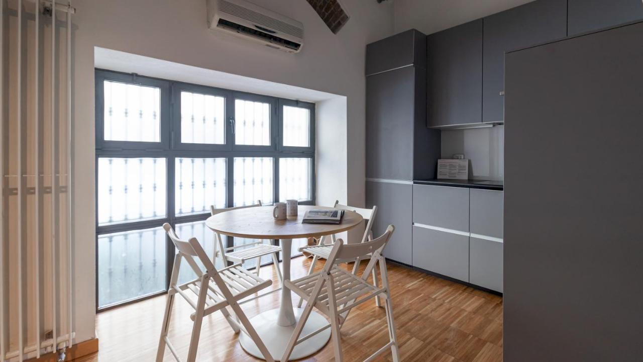 Italianway - Frisi 8 * Milano