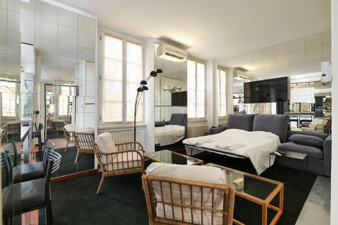 Apartment Elegant Corso Venezia Terrace Apt Milan