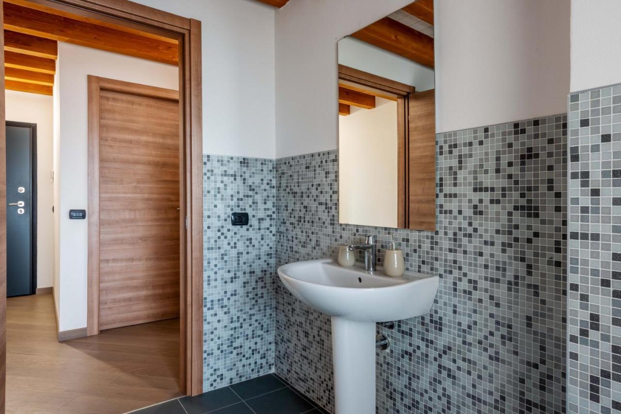 Apartment Amazing Flat With A View And Terrace On Navigli By Easylife Milan