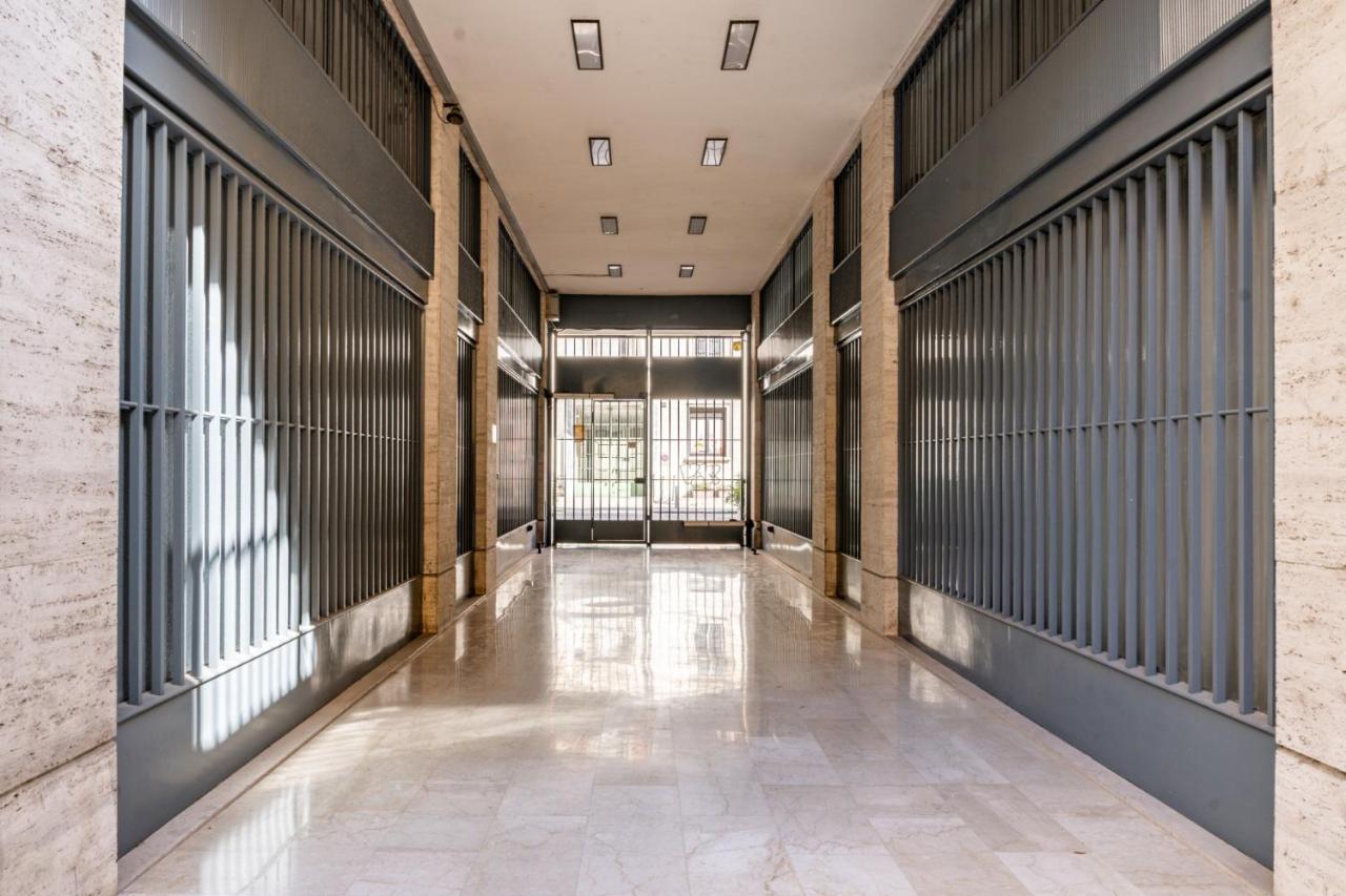 Smart And Flat In Porta Venezia By Easylife