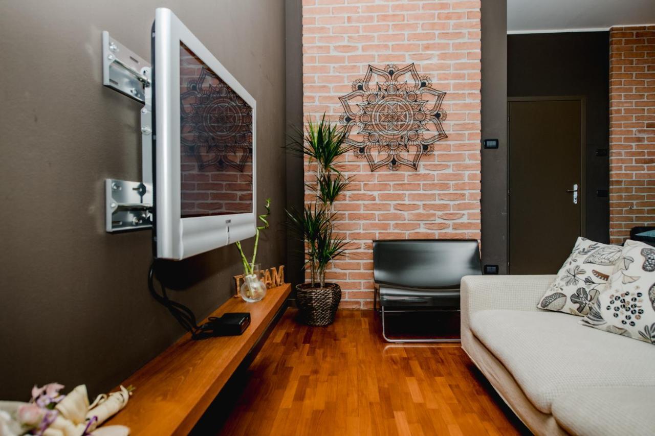 Apartment Airport The Fan Loft Near Linate Airport+duomo Mailand