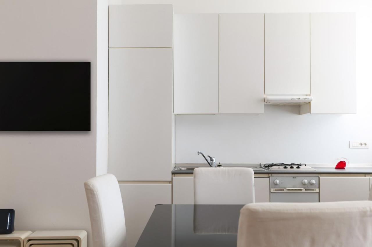 Appartement Charming San Babila Apt. Milaan
