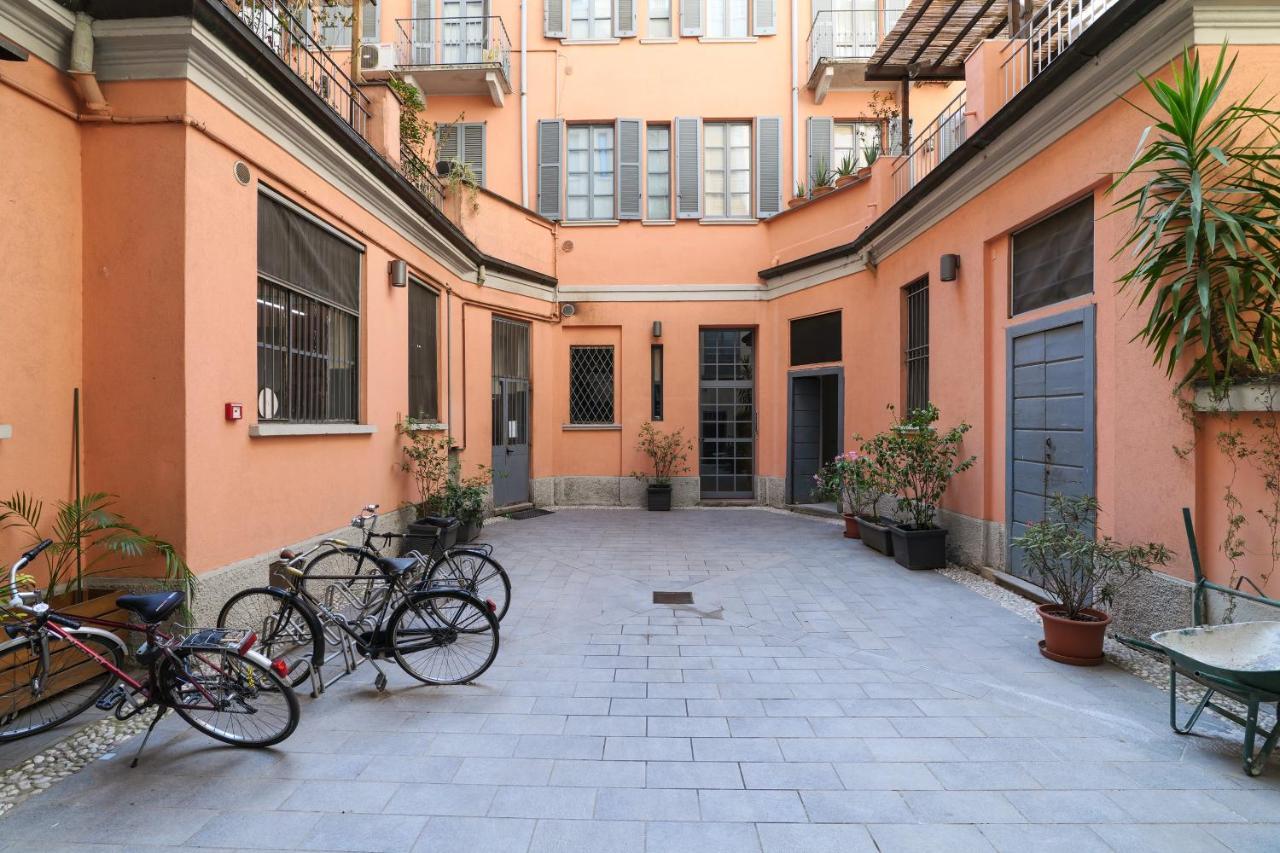 Elegant Corso Venezia Terrace Apt Milano