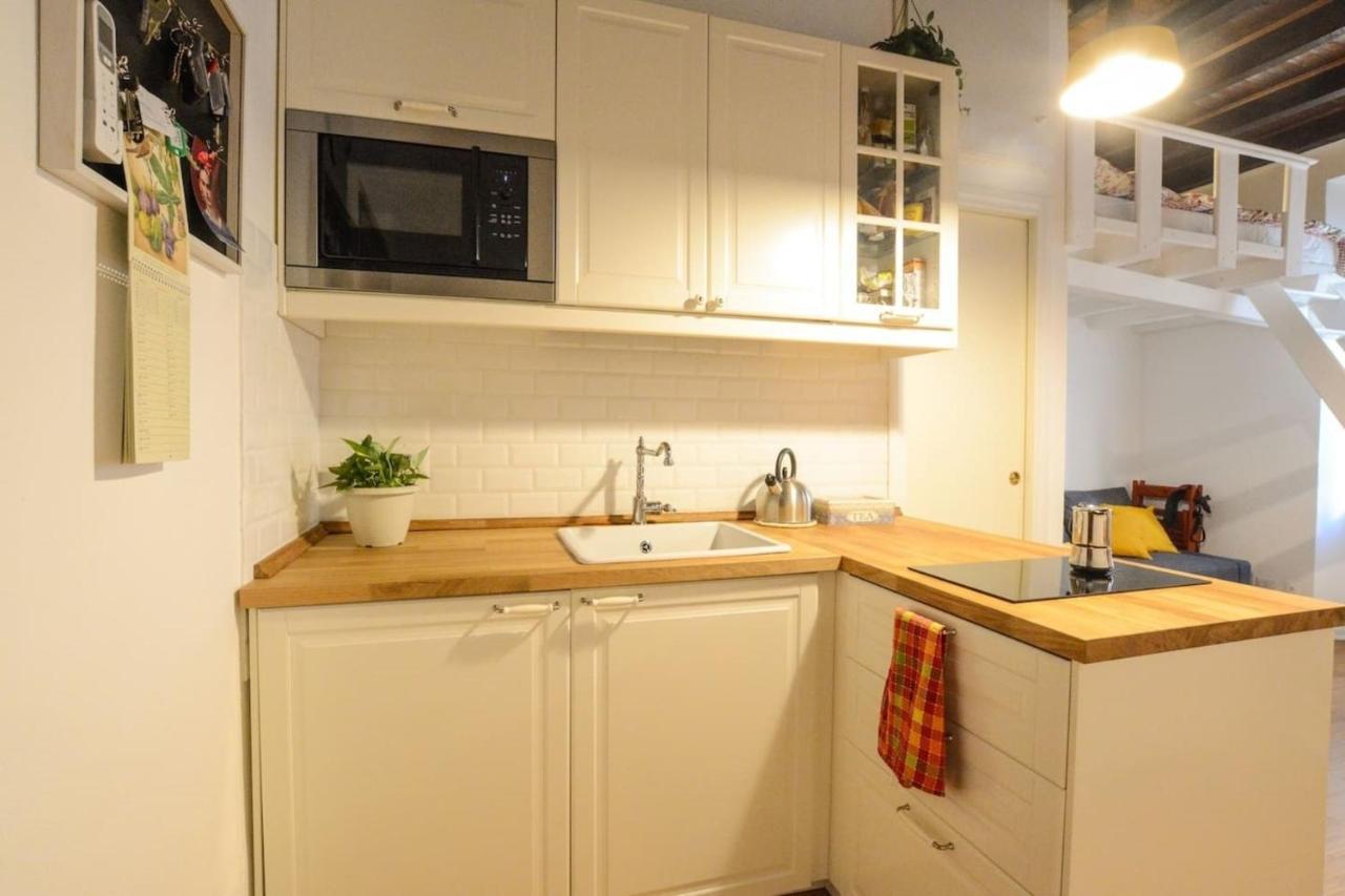 Sweet Apartment *