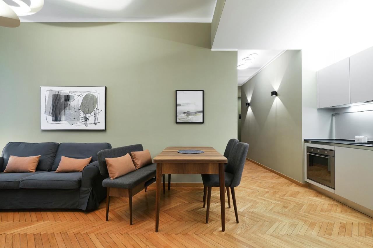 Contempora - Cavallotti 13 - B21 * Milan