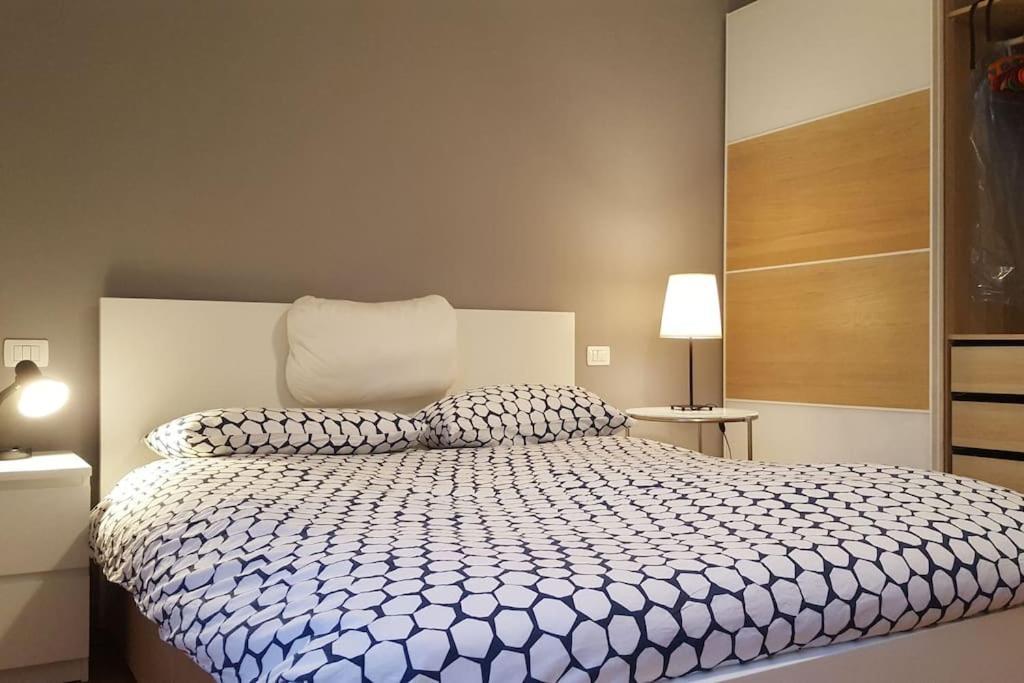 Modern Bright And Central Lejlighed *