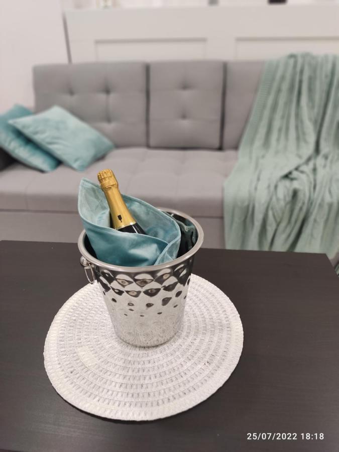 ! Tiffany ! Cinema - Metro 5 Min - 70mq Apartment Milan