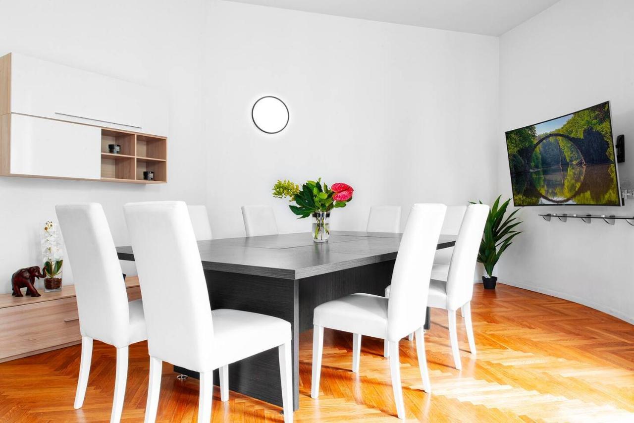 3 Bedrooms Lejlighed