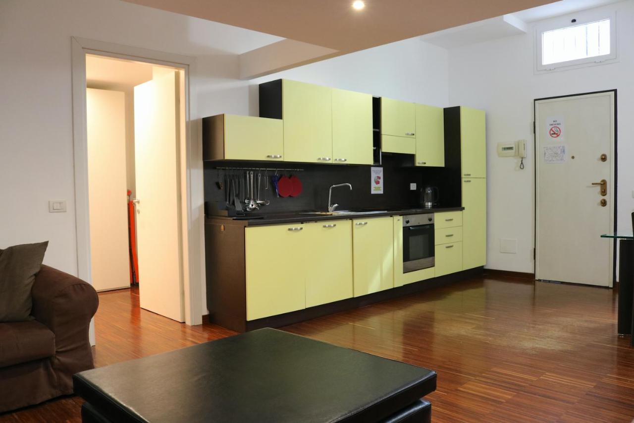 Apartment Cozy & Large Loft Famagosta