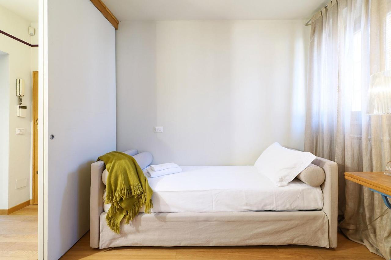 Contempora - Fiori Chiari 26 * Mailand