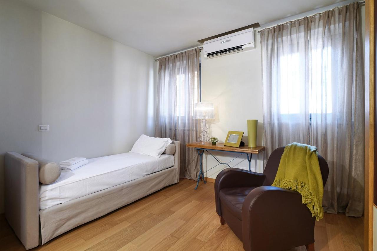 Apartment Contempora - Fiori Chiari 26 Mailand