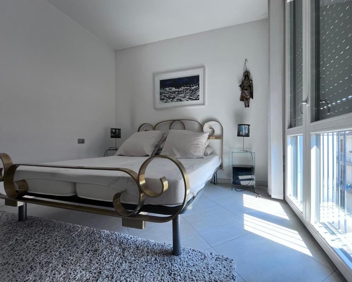 Fenix Apartment Mailand