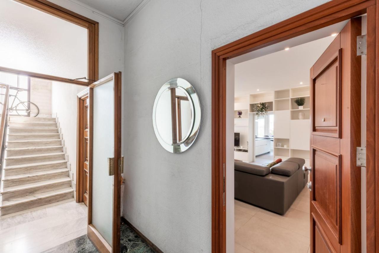 Easylife - Wonderful Penthouse With Terrace A Few Steps From The Duomo Appartamento Milano