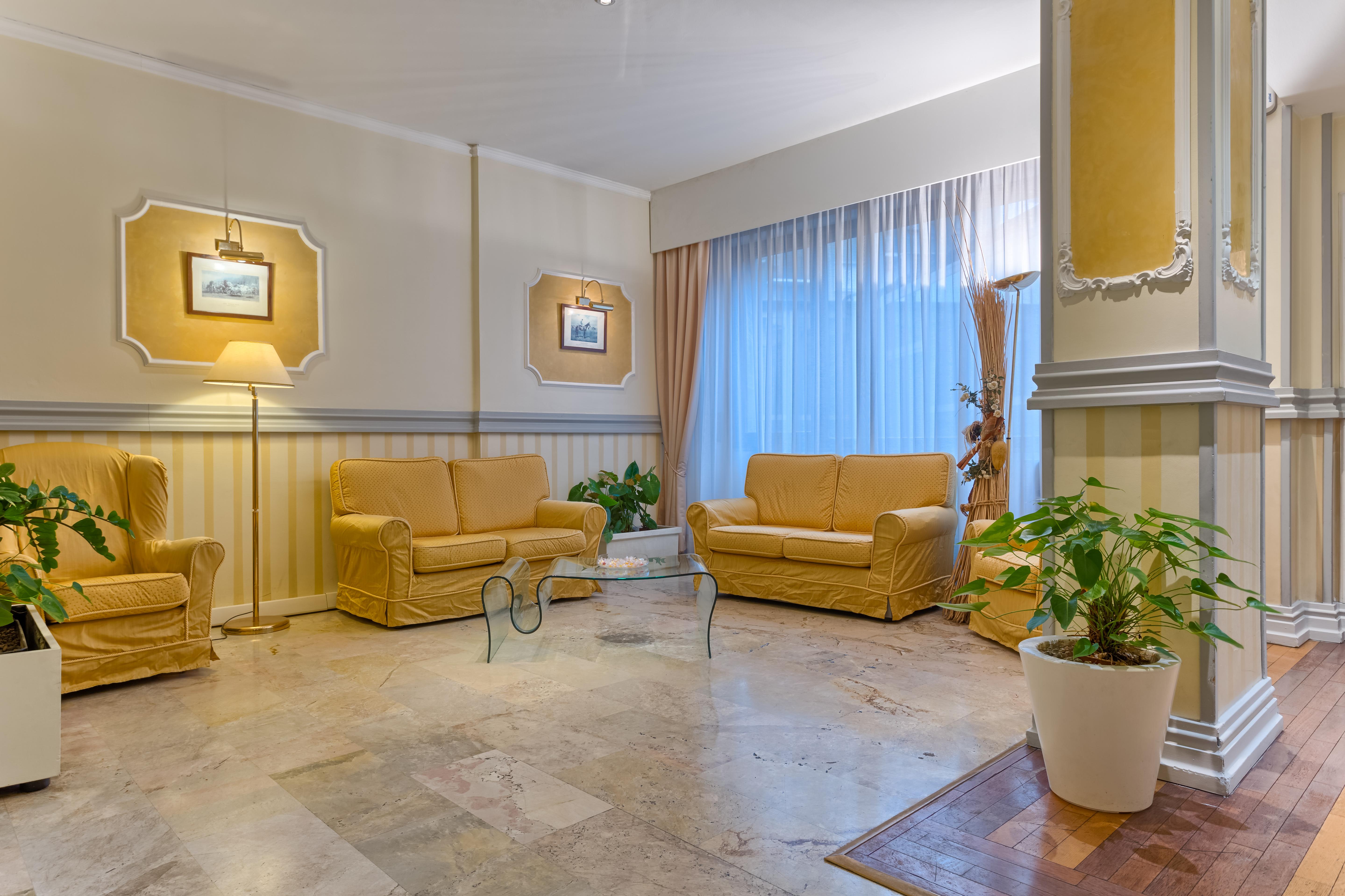 Agape Aa Hotell