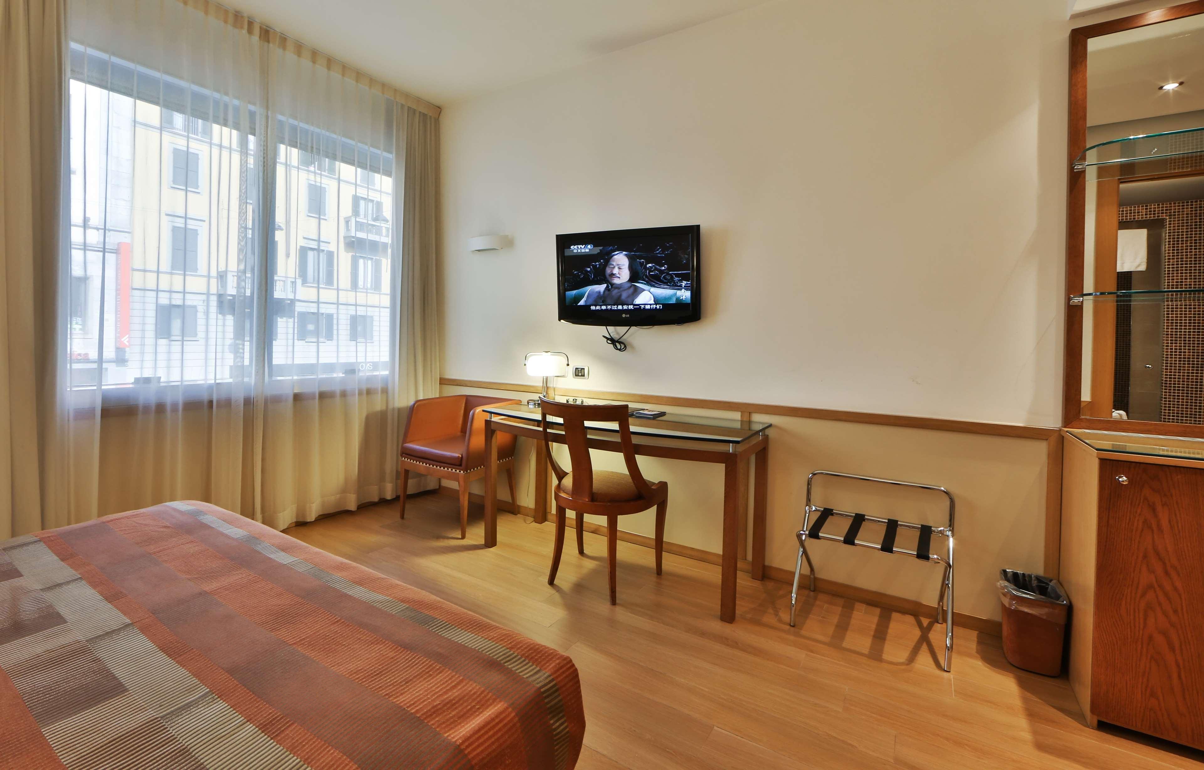 Western Hotel 4*