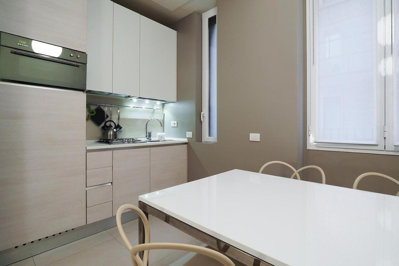 Contempora - Cavallotti 13 - B32 *